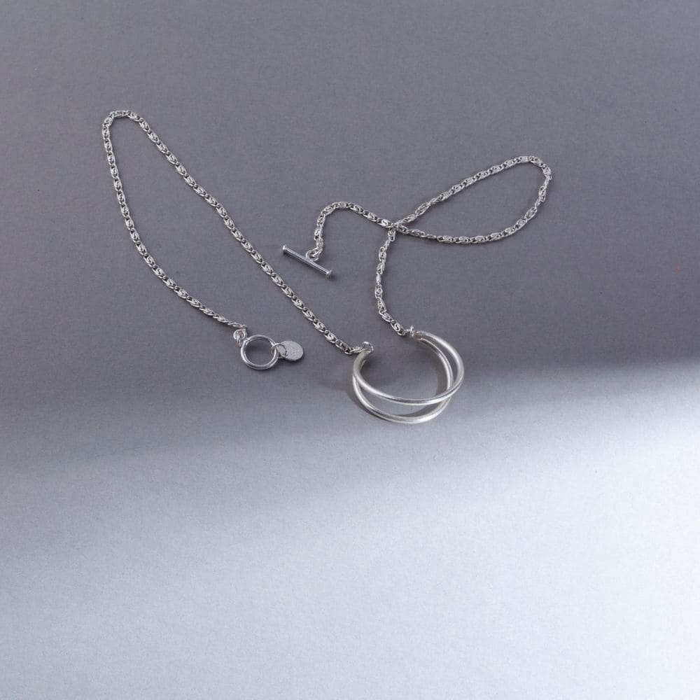 Collar Lumina Silver Largo minimalista diseño moderno joya jewelry mujer